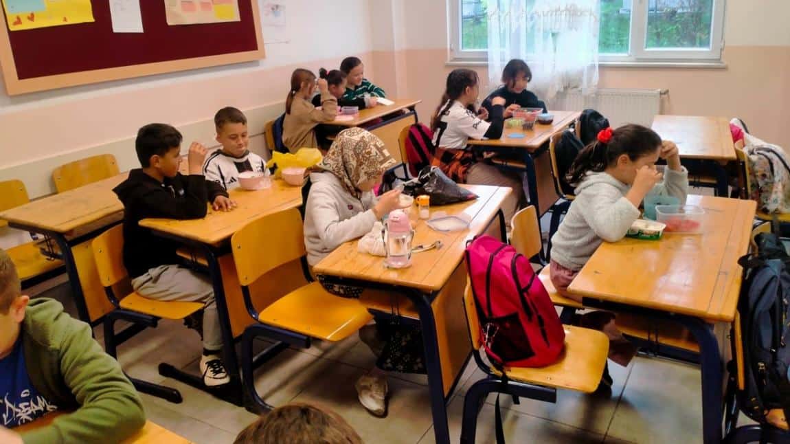 Sağlıklı Besleniyorum Sağlıklı Yaşıyorum Projesi